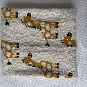 Kids Giraffe Patterned stroller blanket - white and Black